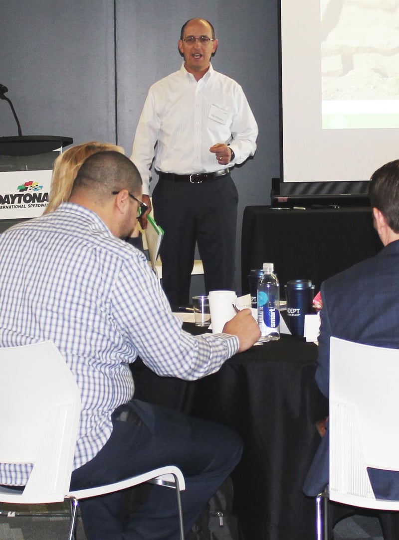 Paul-Facilitating-IMG_3705-VRT-2 Paul-Facilitating-IMG_3705-VRT-2